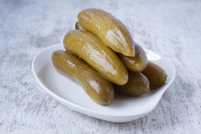 מלפפונים כבושים בחומץ